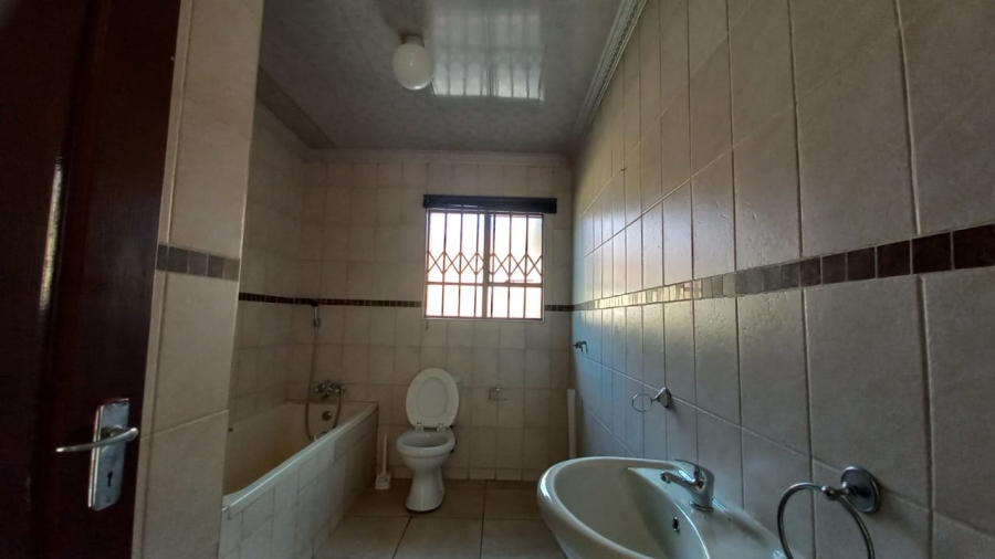 3 Bedroom Property for Sale in Mandela View Free State